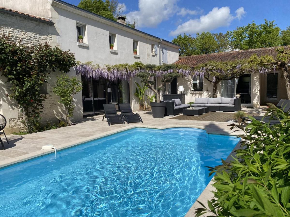 Le Logis De La Brumanderie - Saintes Fontcouverte  Εξωτερικό φωτογραφία