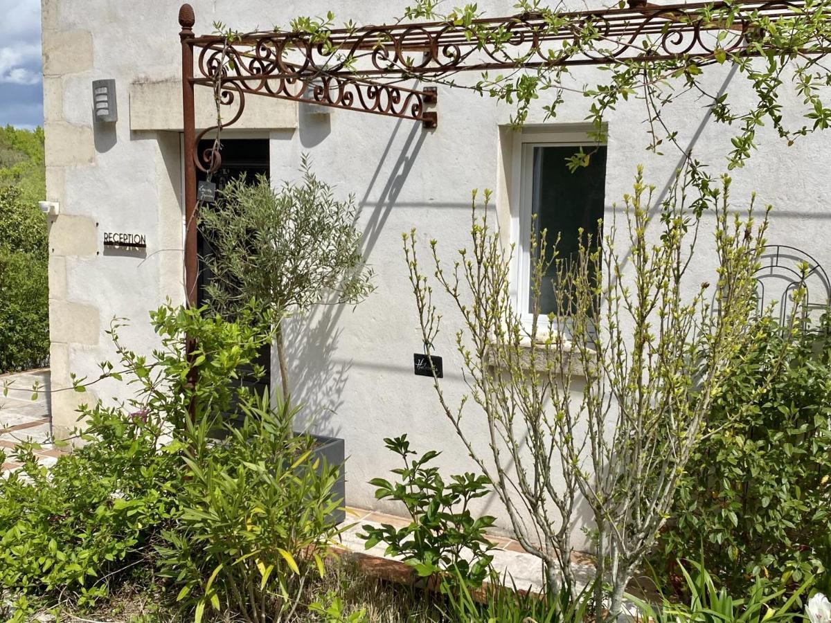 Le Logis De La Brumanderie - Saintes Fontcouverte  Εξωτερικό φωτογραφία
