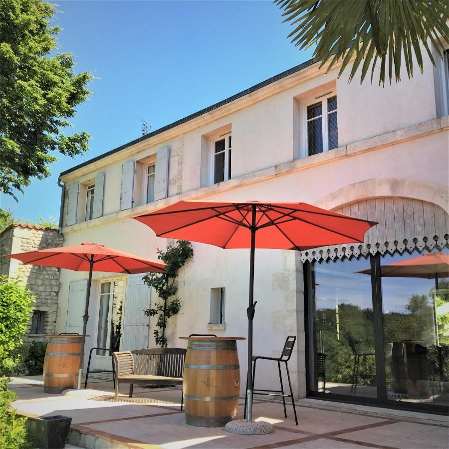 Le Logis De La Brumanderie - Saintes Fontcouverte  Εξωτερικό φωτογραφία