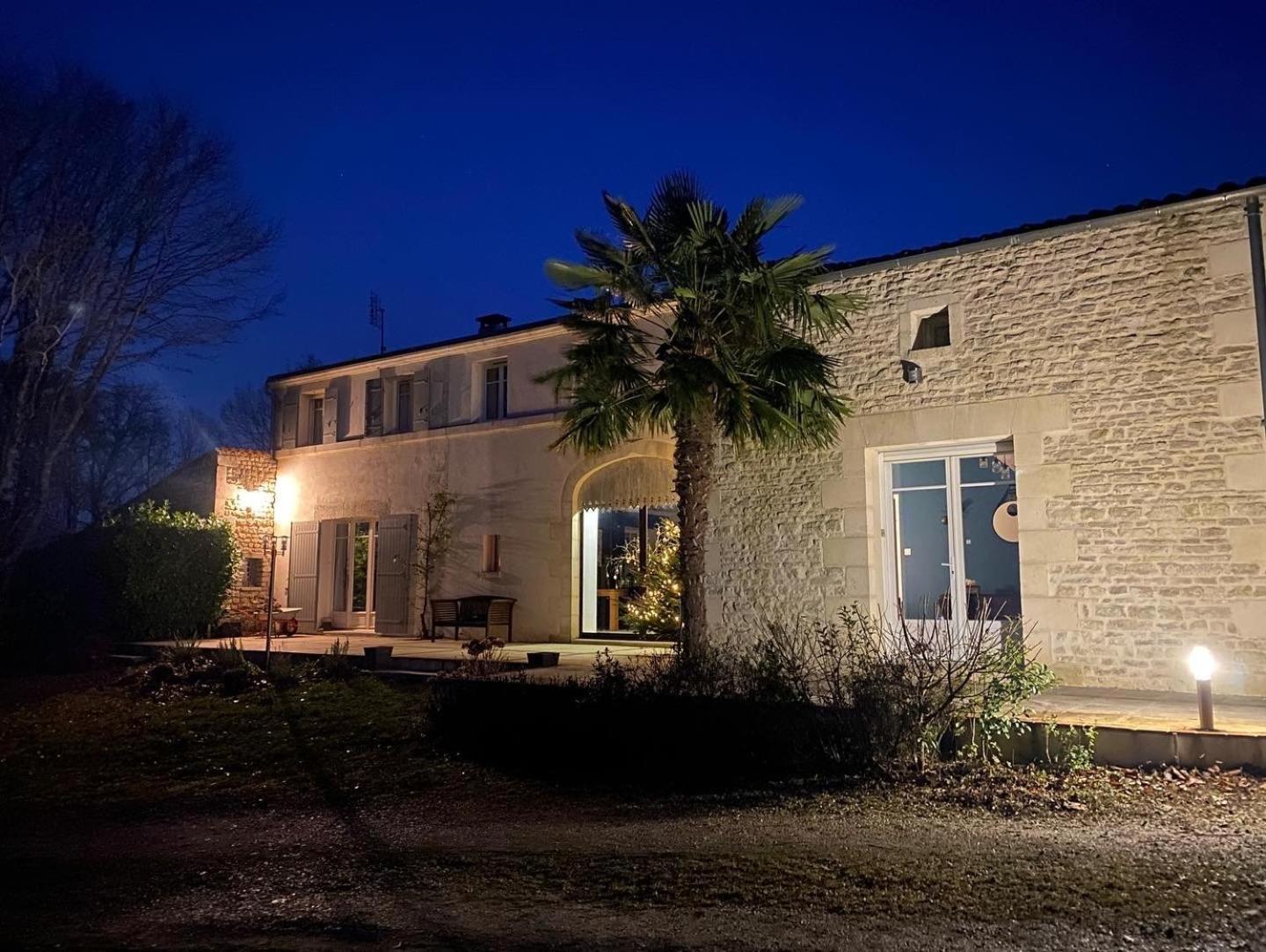 Le Logis De La Brumanderie - Saintes Fontcouverte  Εξωτερικό φωτογραφία