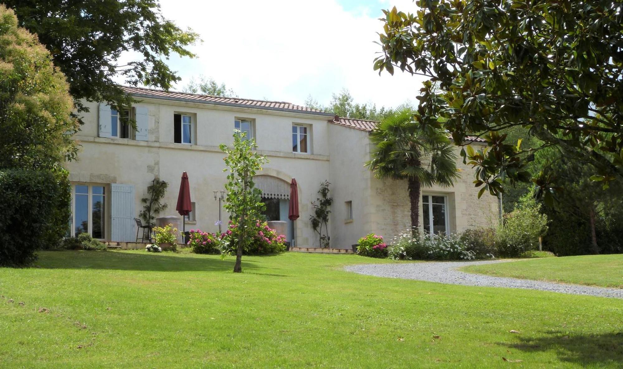 Le Logis De La Brumanderie - Saintes Fontcouverte  Εξωτερικό φωτογραφία